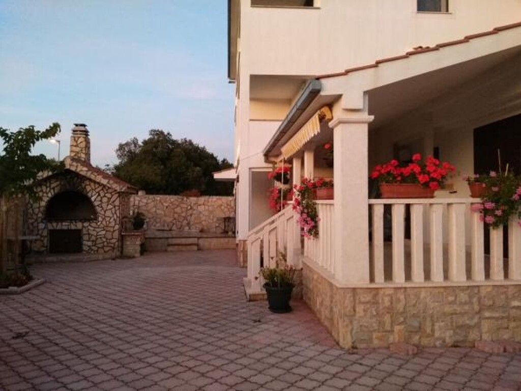 Image 3814703 - 7