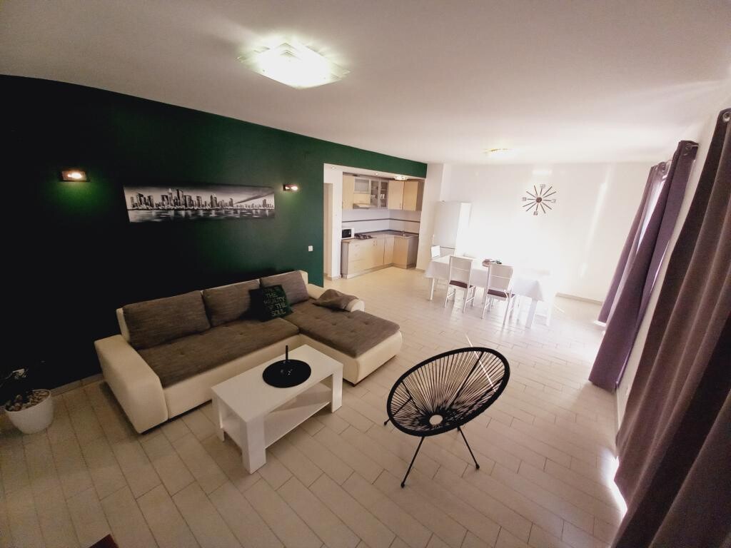 Image 3839046 - 1