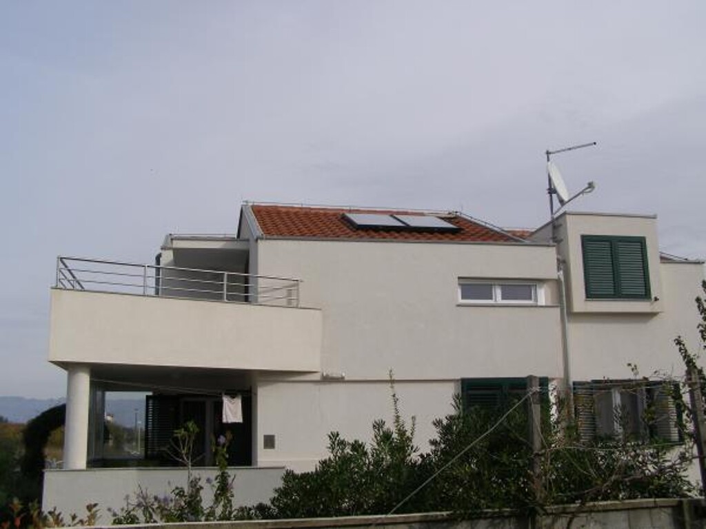 Image 3815220 - 6