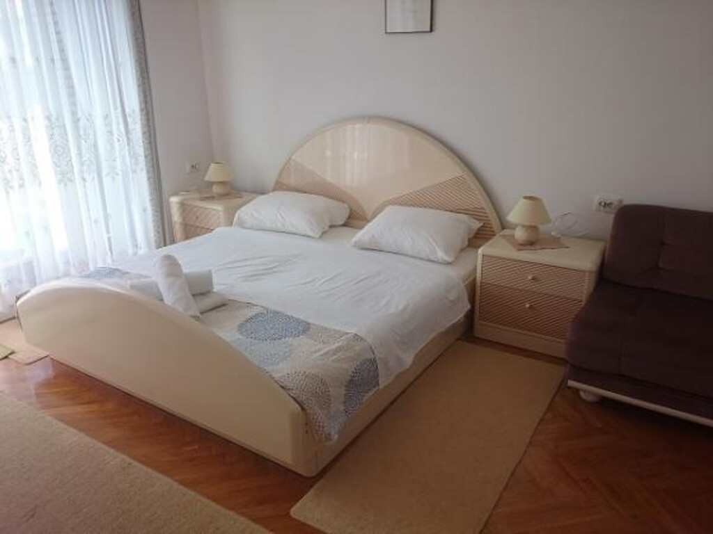 Image 3810795 - 23
