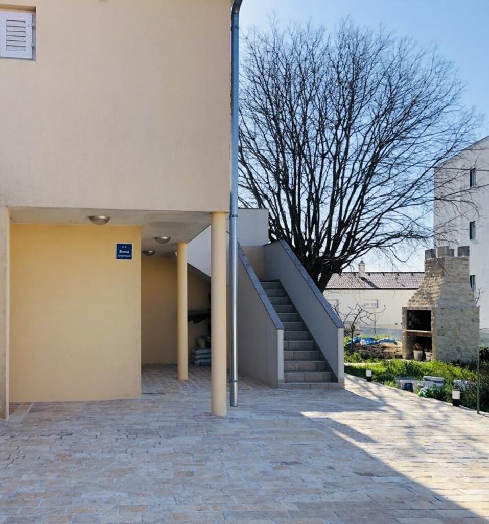Image 3814088 - 10