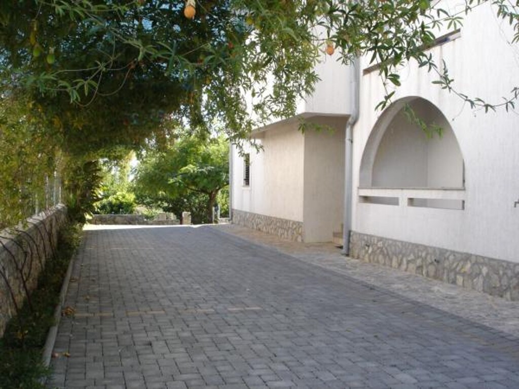 Image 3838464 - 8