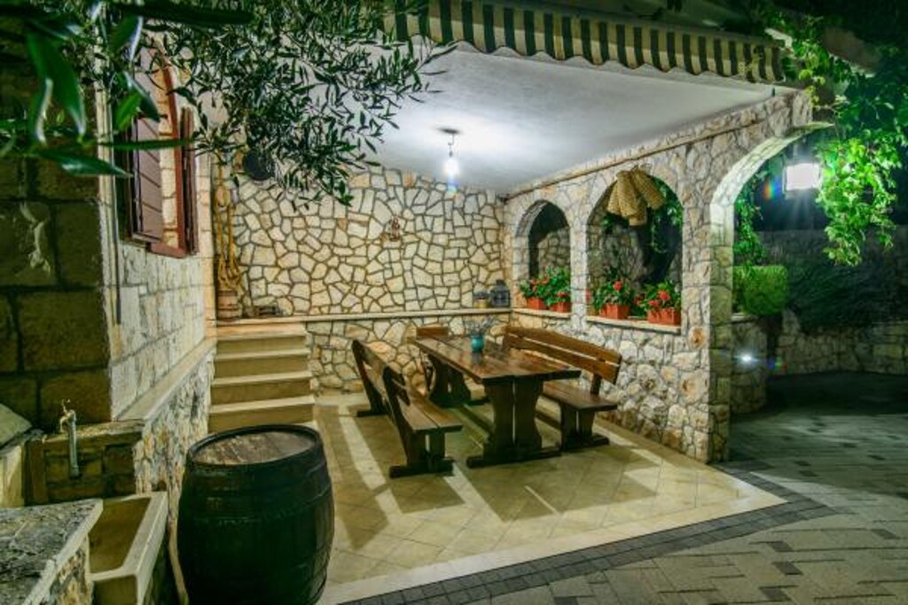 Image 3812517 - 24
