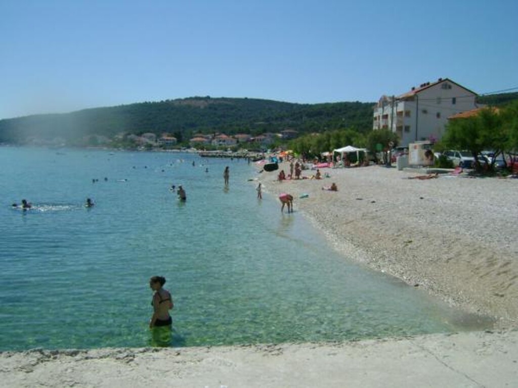 Image 3811447 - 23