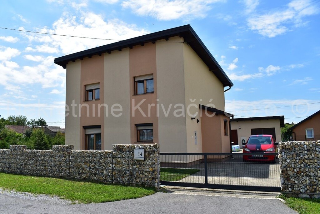 Image 4417636 - 32
