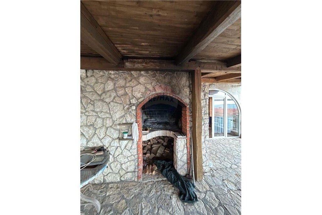 Image 9