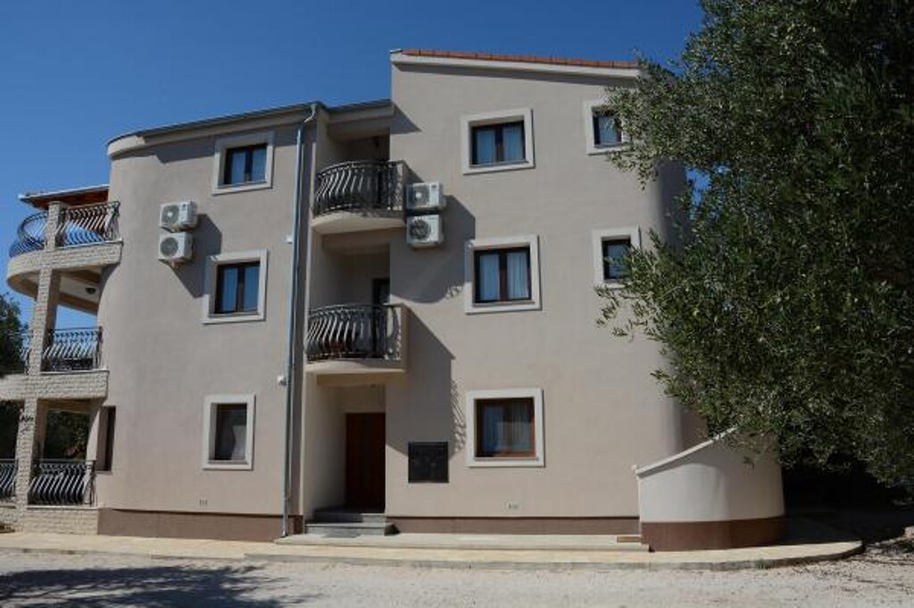 Image 3839007 - 3