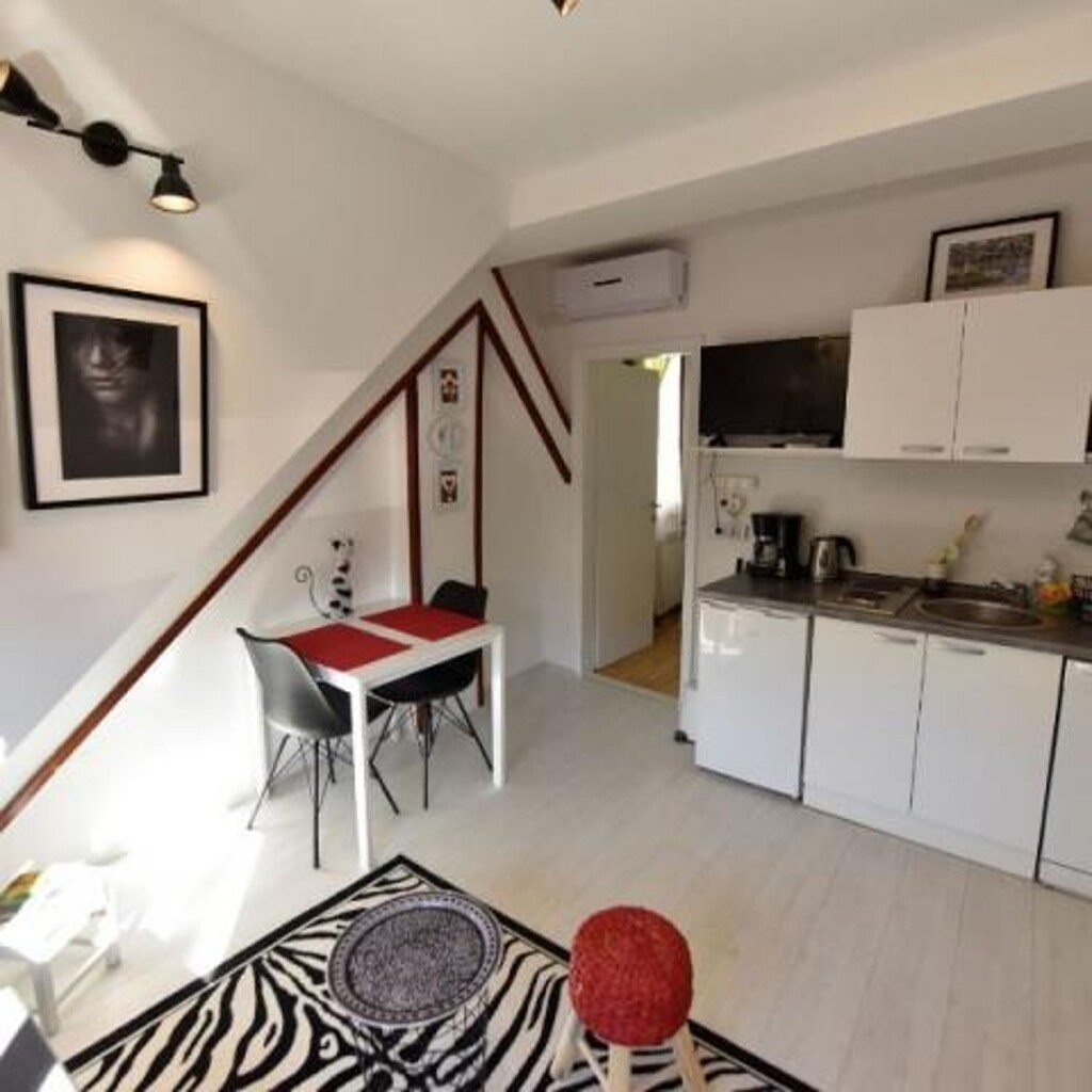 Image 3815101 - 7
