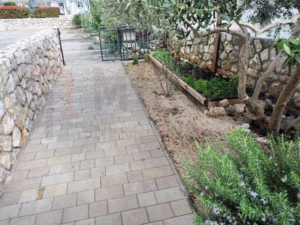 Image 14