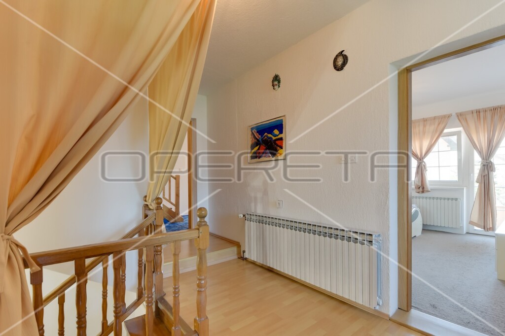 Image 6173360 - 16