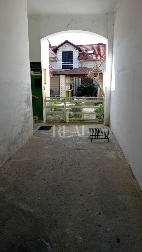 Image 9