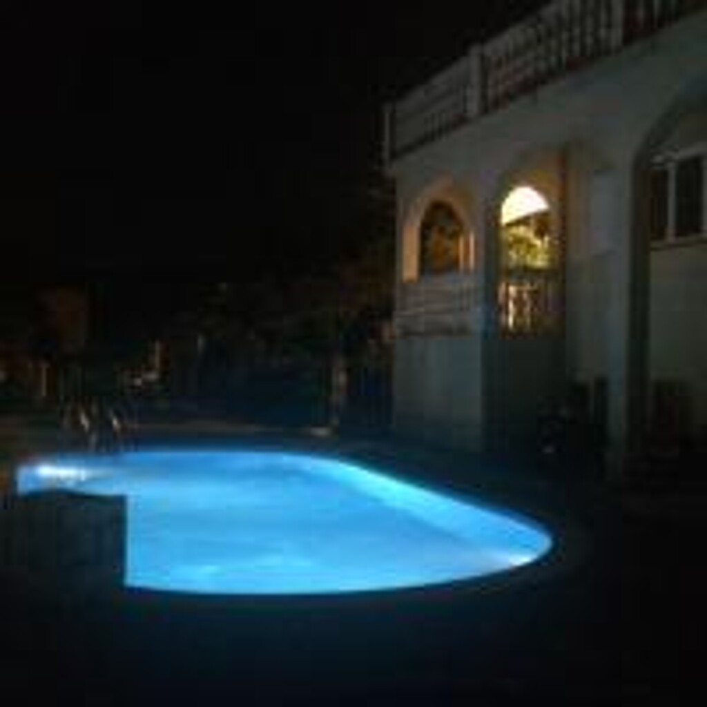 Image 3814827 - 10
