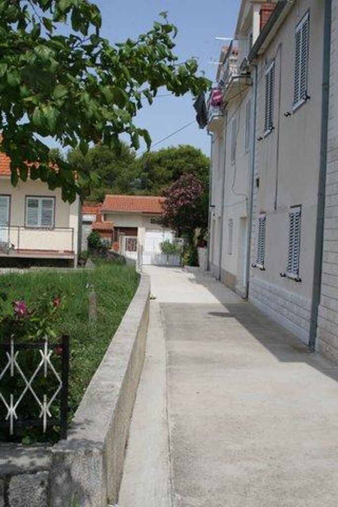 Image 3811472 - 21