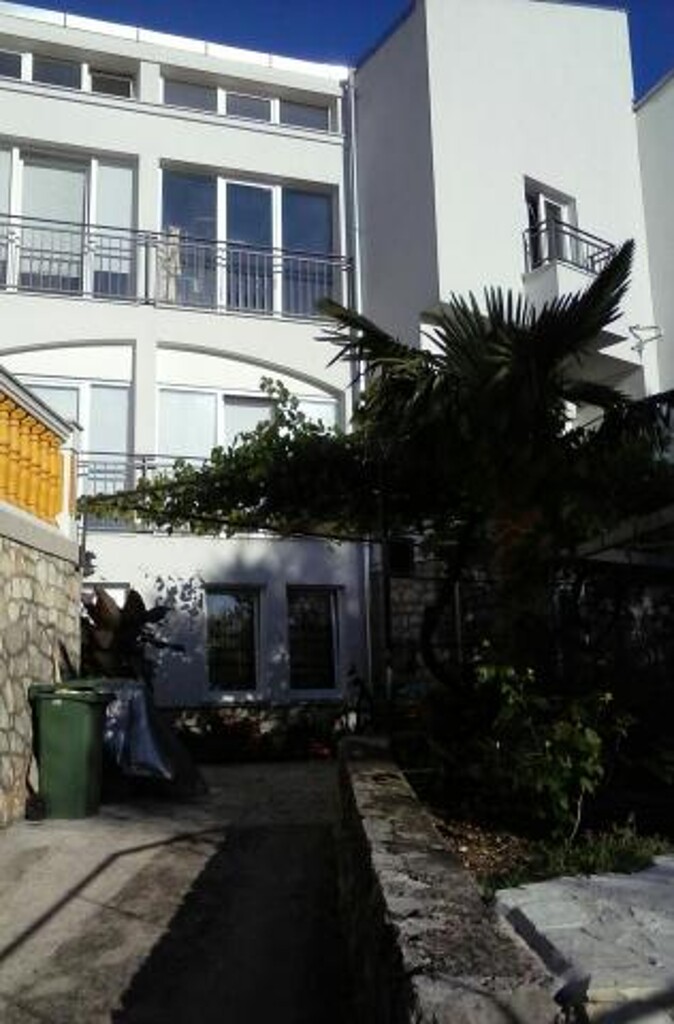 Image 3838524 - 8