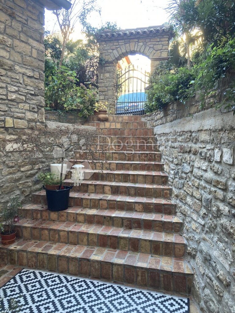 Image 16