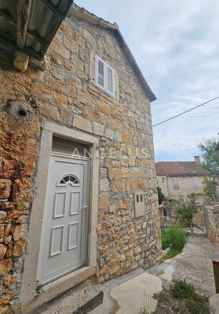 Image 6208398 - 7