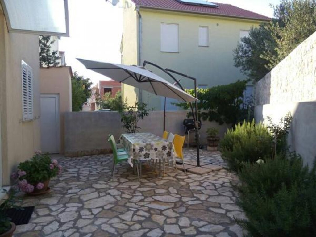 Image 3811373 - 8