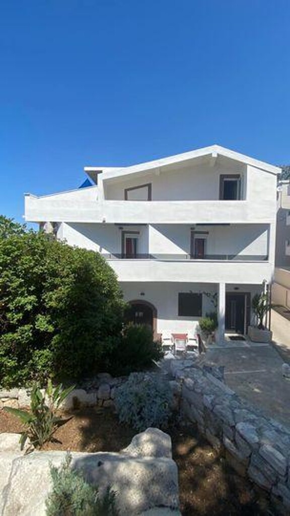 Image 3838729 - 4