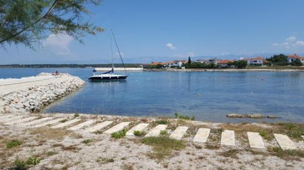 Image 3832265 - 10