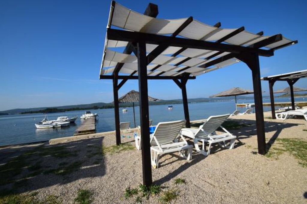 Image 3812750 - 18