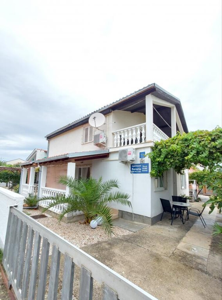 Image 3813803 - 1