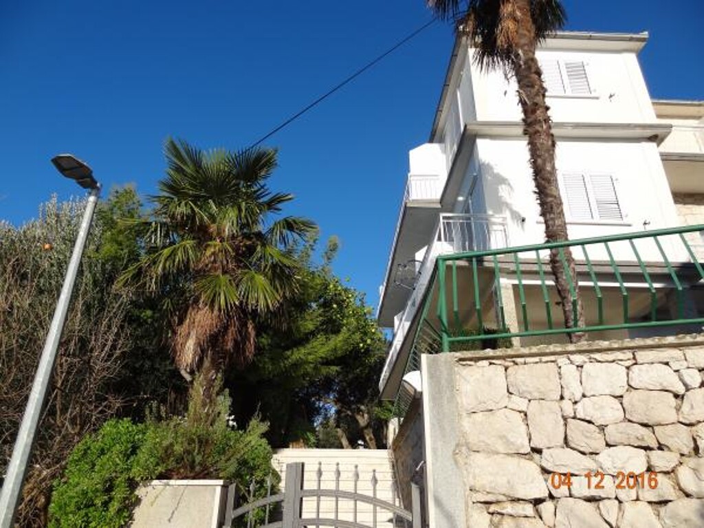 Image 3838425 - 7
