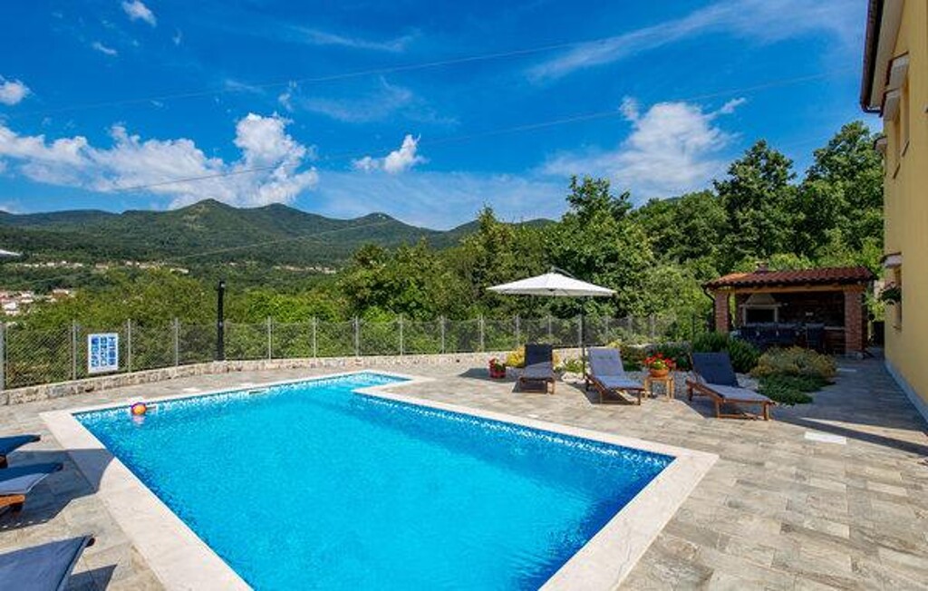 Image 3838447 - 9