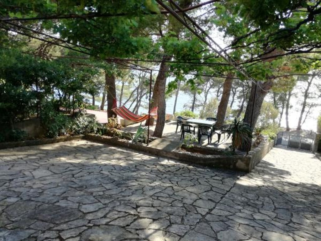 Image 3814109 - 4