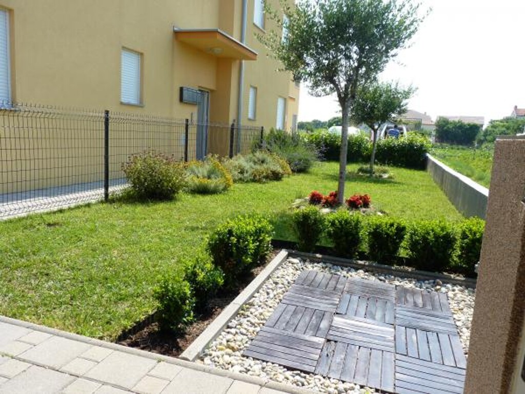 Image 3812974 - 4