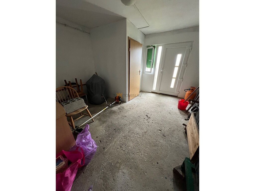 Image 6136505 - 12