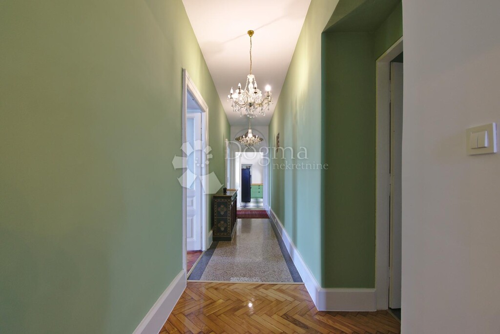 Image 4842995 - 18