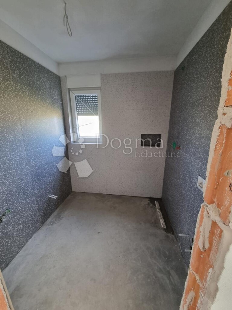 Image 18