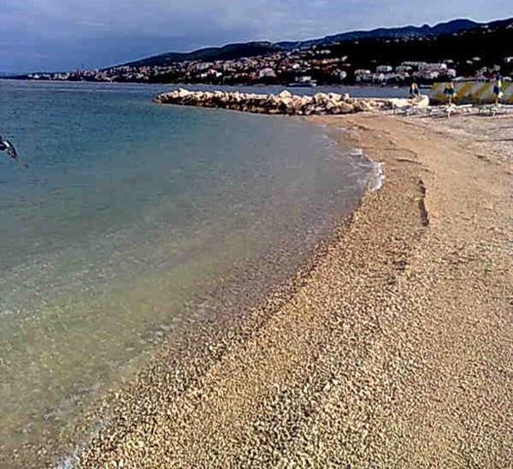 Image 3810593 - 24