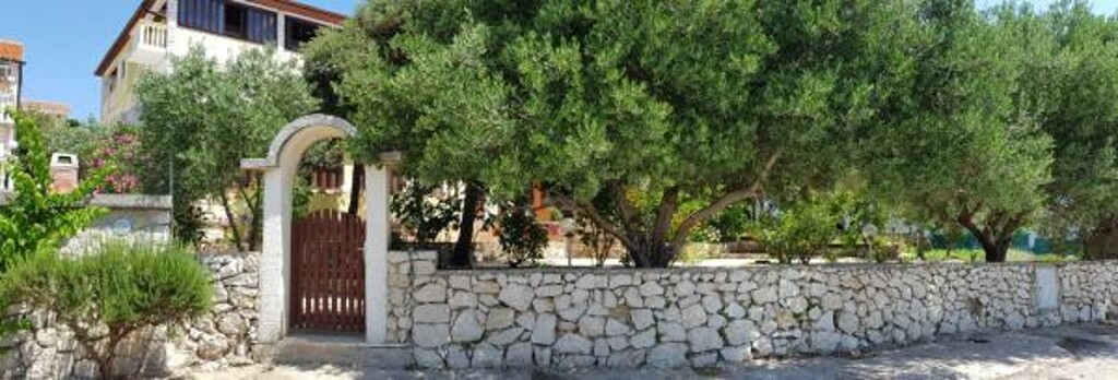 Image 3813414 - 1