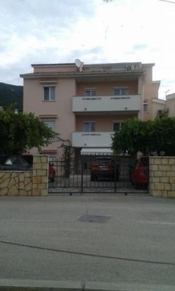 Image 3838938 - 1