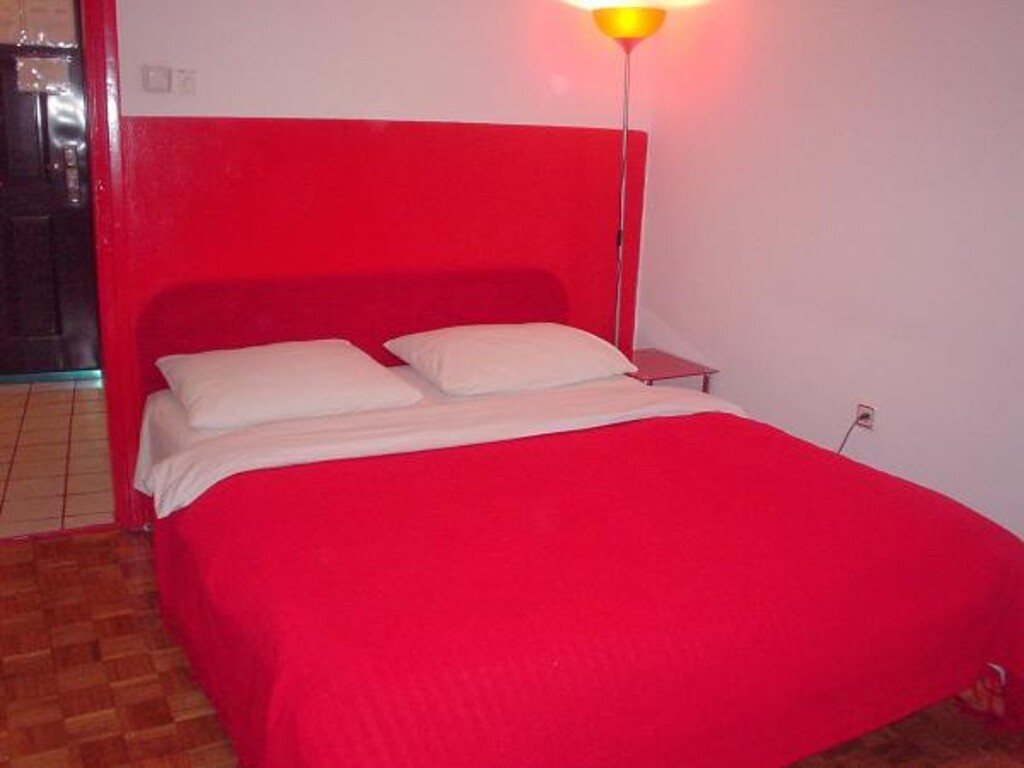 Image 3810653 - 9