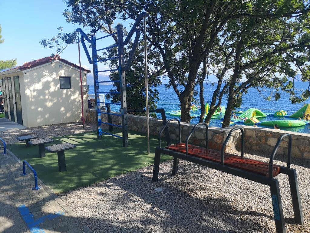 Image 3811028 - 11