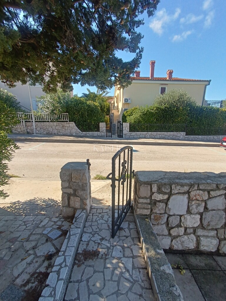 Image 16