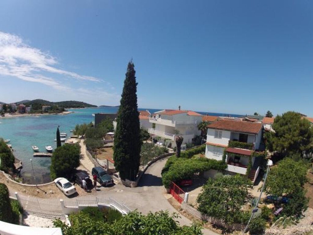 Image 3813689 - 11