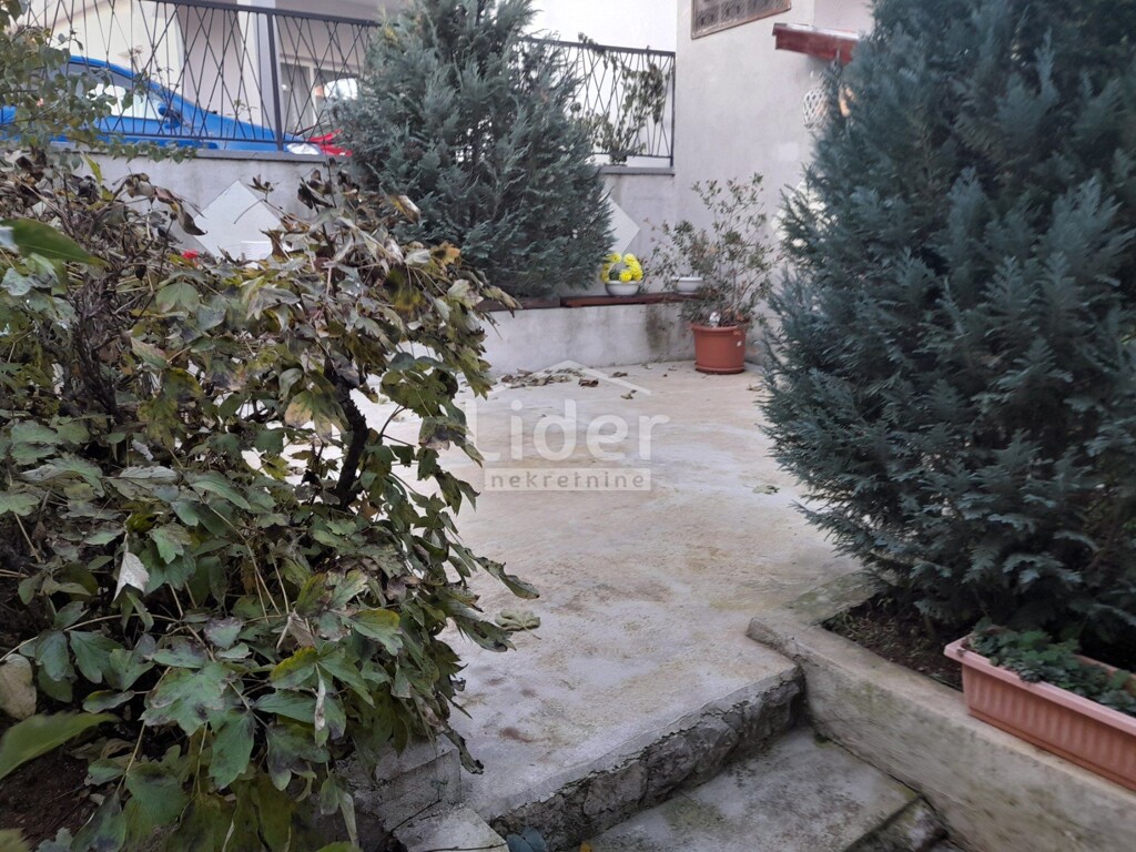 Image 6164698 - 4