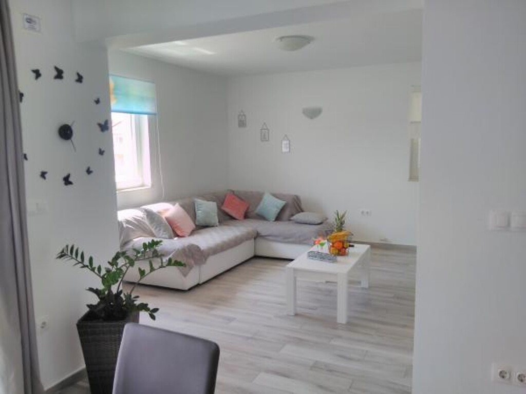 Image 3838969 - 9