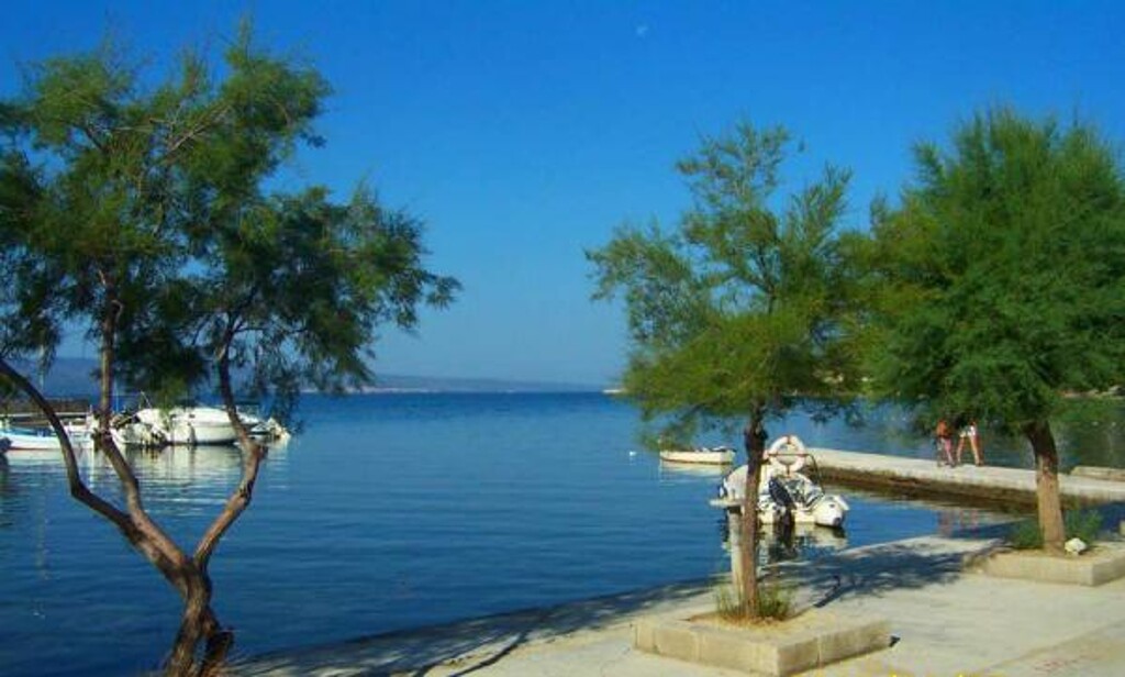 Image 3811765 - 4