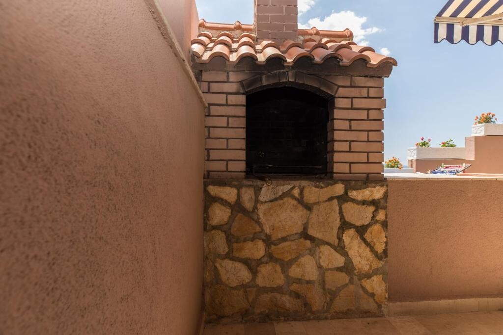 Image 6