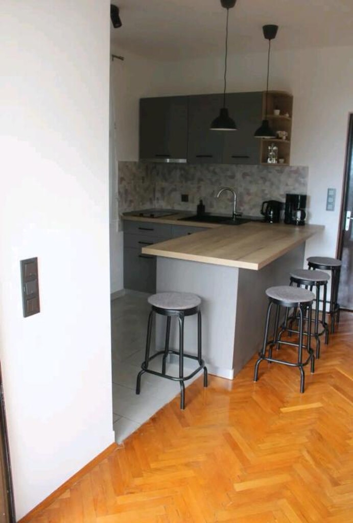 Image 3814745 - 9