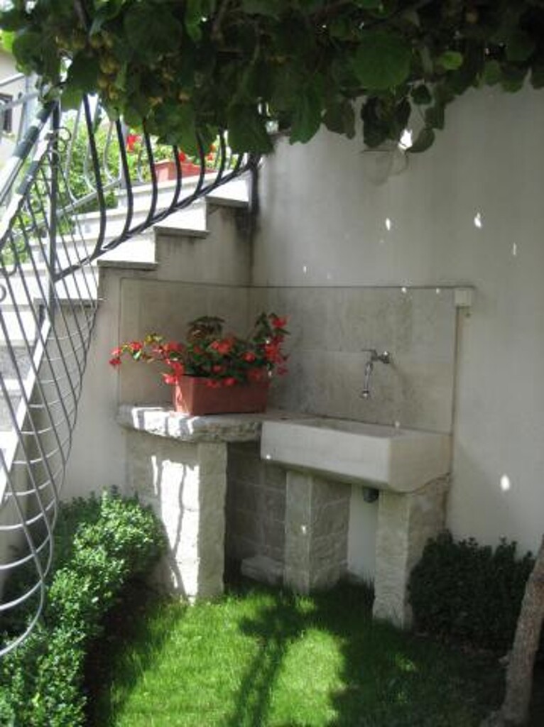 Image 3811230 - 6
