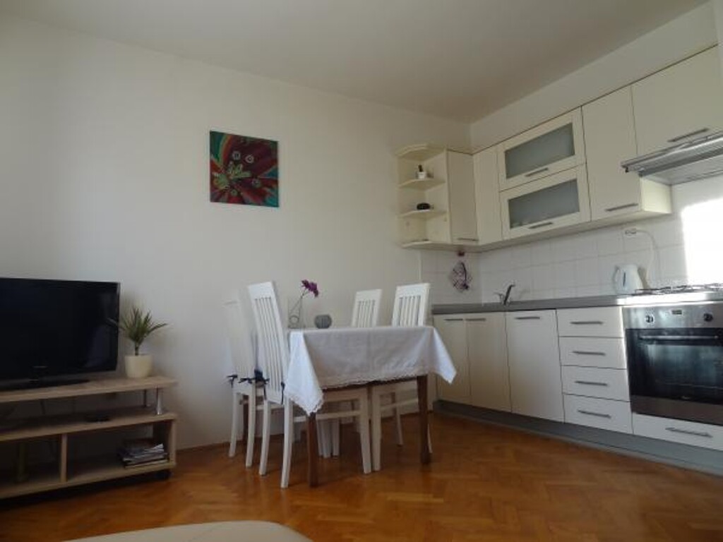 Image 3811486 - 1