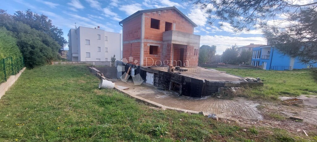 Image 12