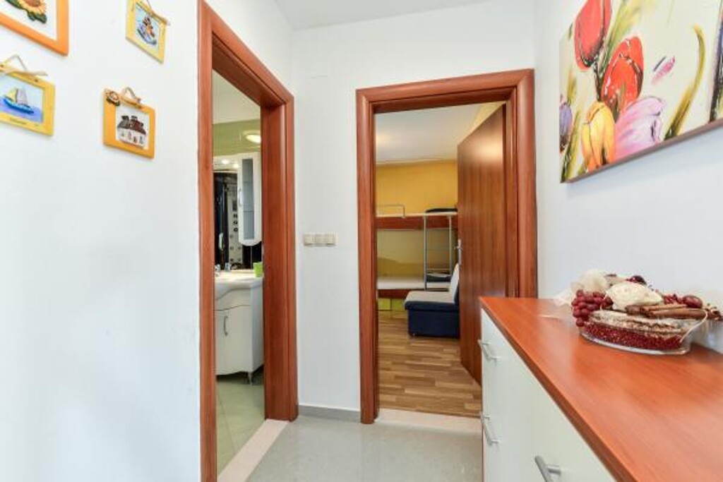 Image 3812192 - 10