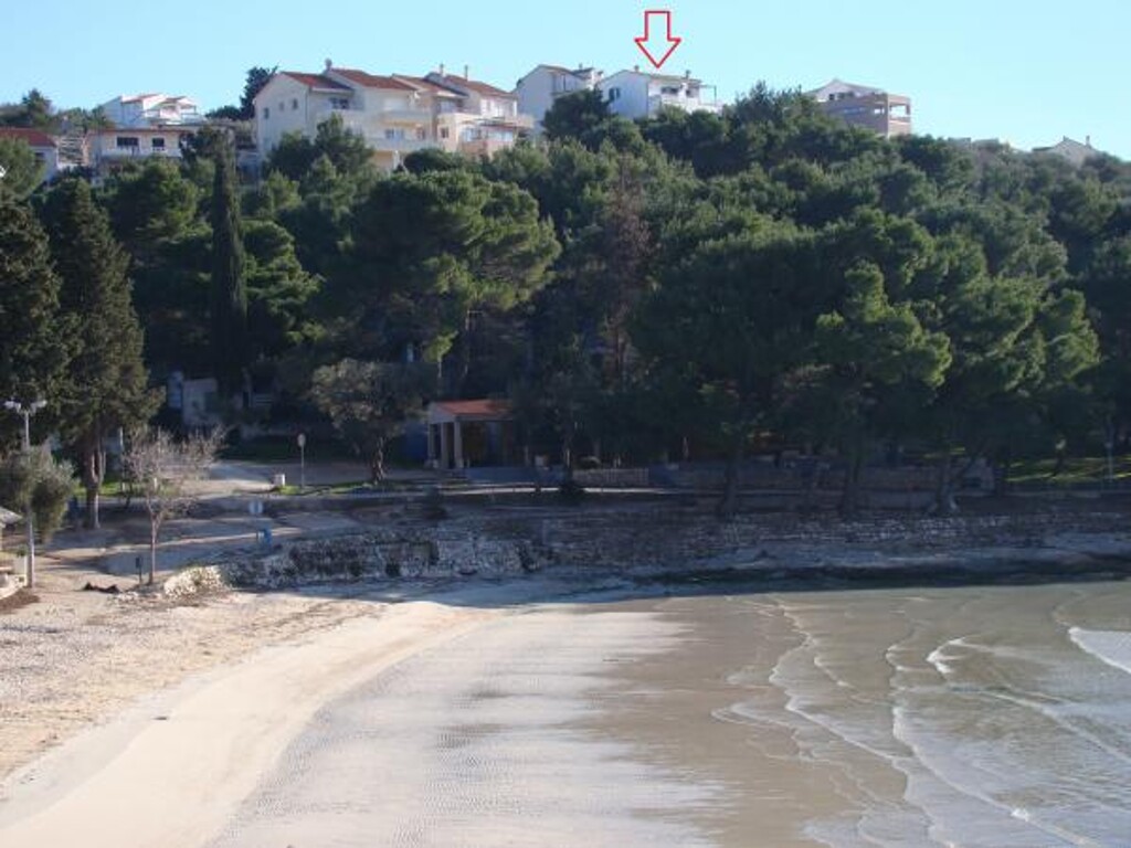 Image 3813335 - 5