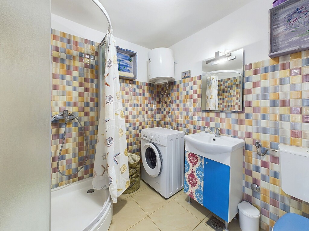 Image 9
